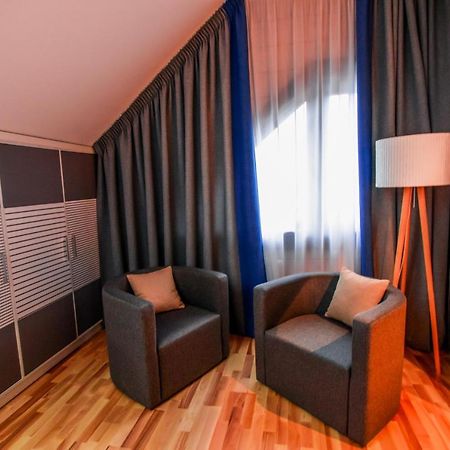 Трипільське Сонце Otel Podgortsy  Dış mekan fotoğraf