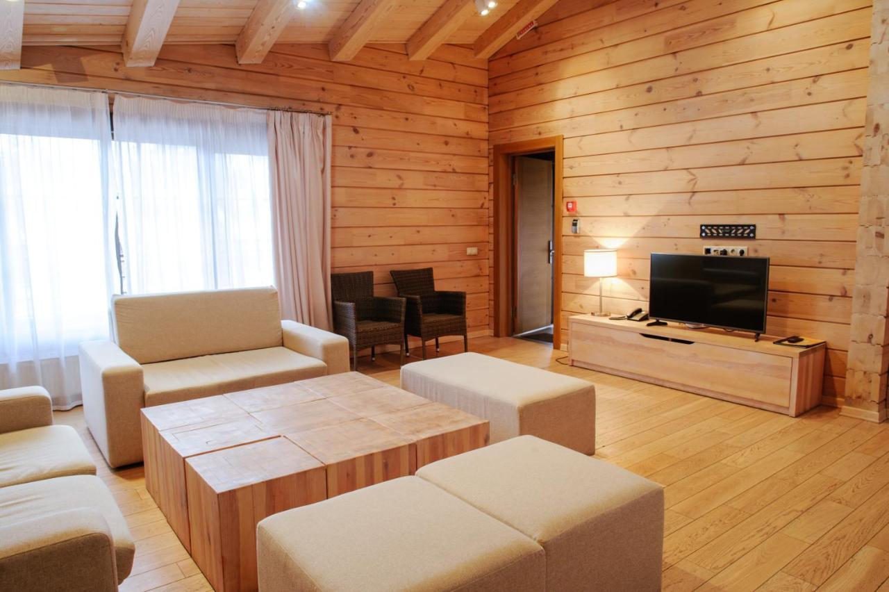Трипільське Сонце Otel Podgortsy  Dış mekan fotoğraf
