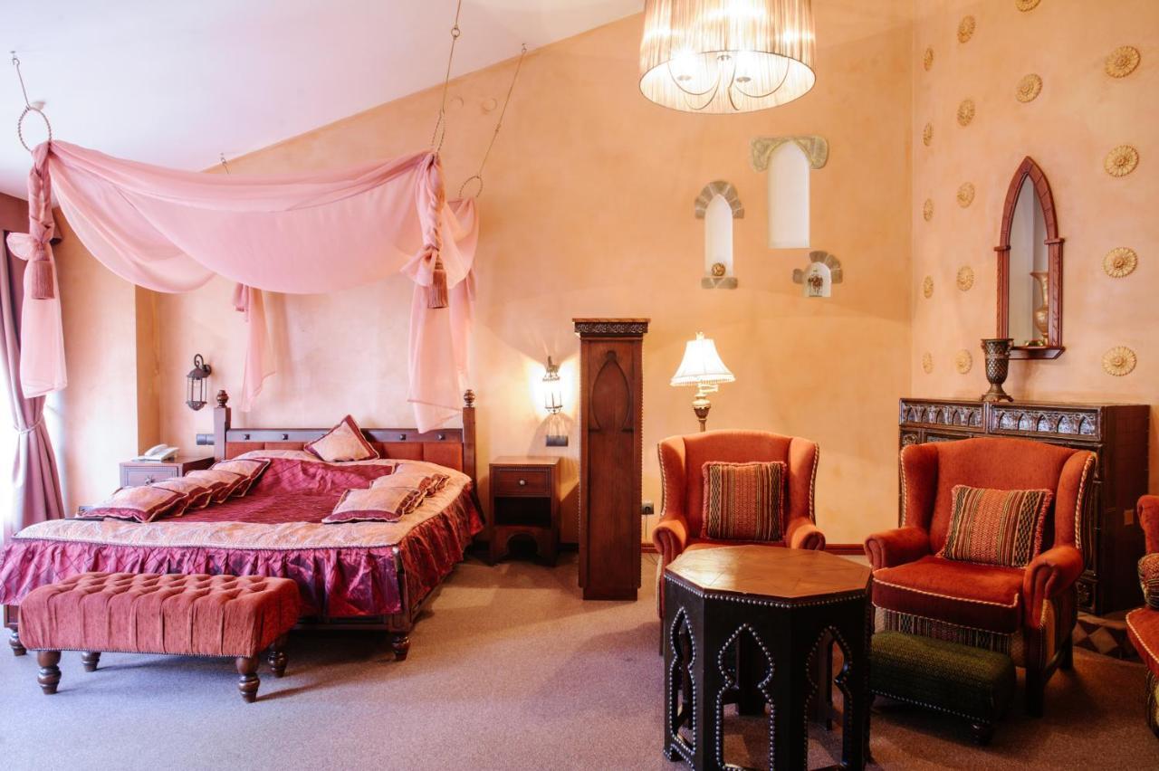 Трипільське Сонце Otel Podgortsy  Dış mekan fotoğraf